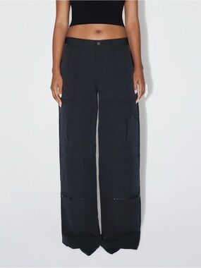 Khy Cargo Pant in Black